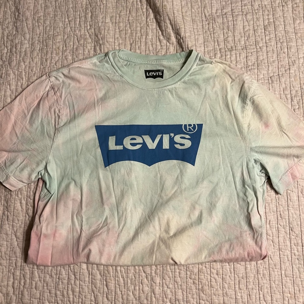 Levi’s Tie Dye Graphic Tee